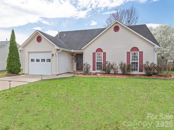 922 Woodhill Drive, Fletcher, NC 28732