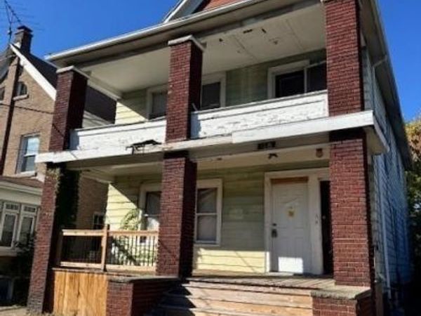 1540 Whitney Avenue , Niagara Falls, NY 14301