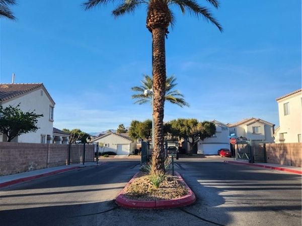 2727 Advancement Avenue, North Las Vegas, NV 89031