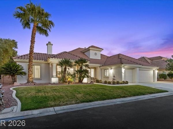 2204 Trident Maple Street, Las Vegas, NV 89117