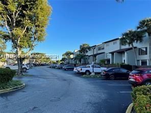 10060 NW 9th St Cir , Unit 4, Miami, FL 33172 Photo