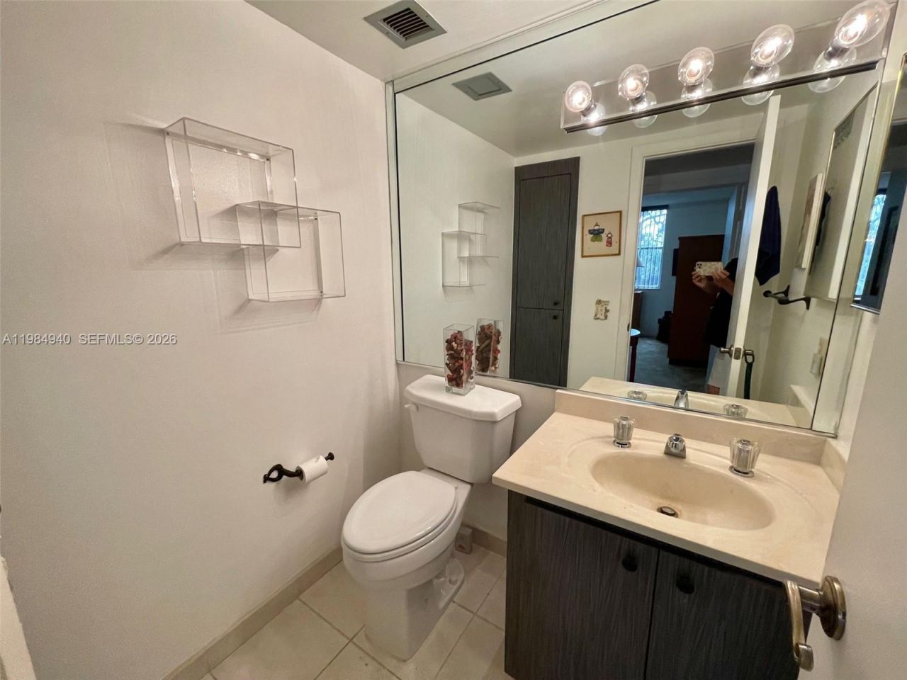 3850 Washington St , Unit 214, Hollywood, FL 33021 Photo
