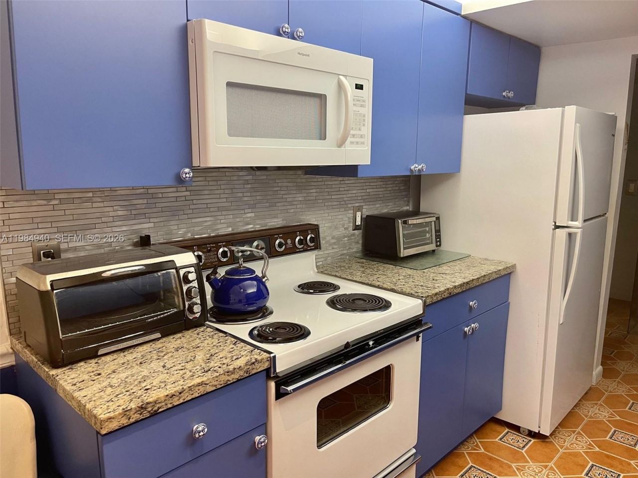 3850 Washington St , Unit 214, Hollywood, FL 33021 Photo