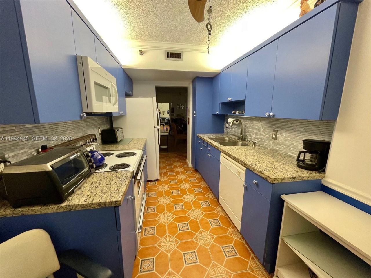 3850 Washington St , Unit 214, Hollywood, FL 33021 Photo