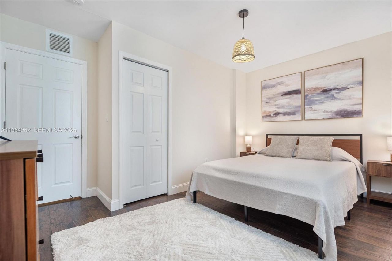 920 SW 9th St, Miami, FL 33130 Photo