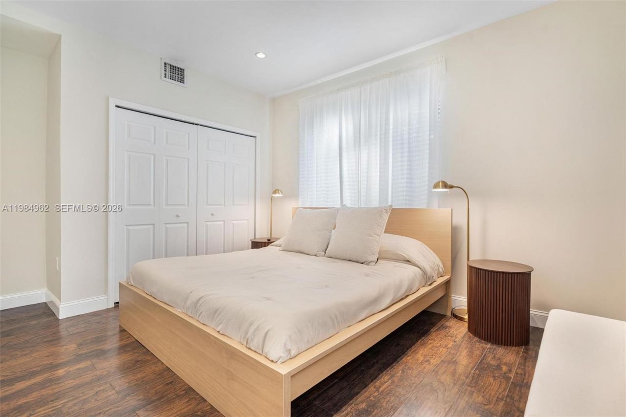 920 SW 9th St, Miami, FL 33130 Photo