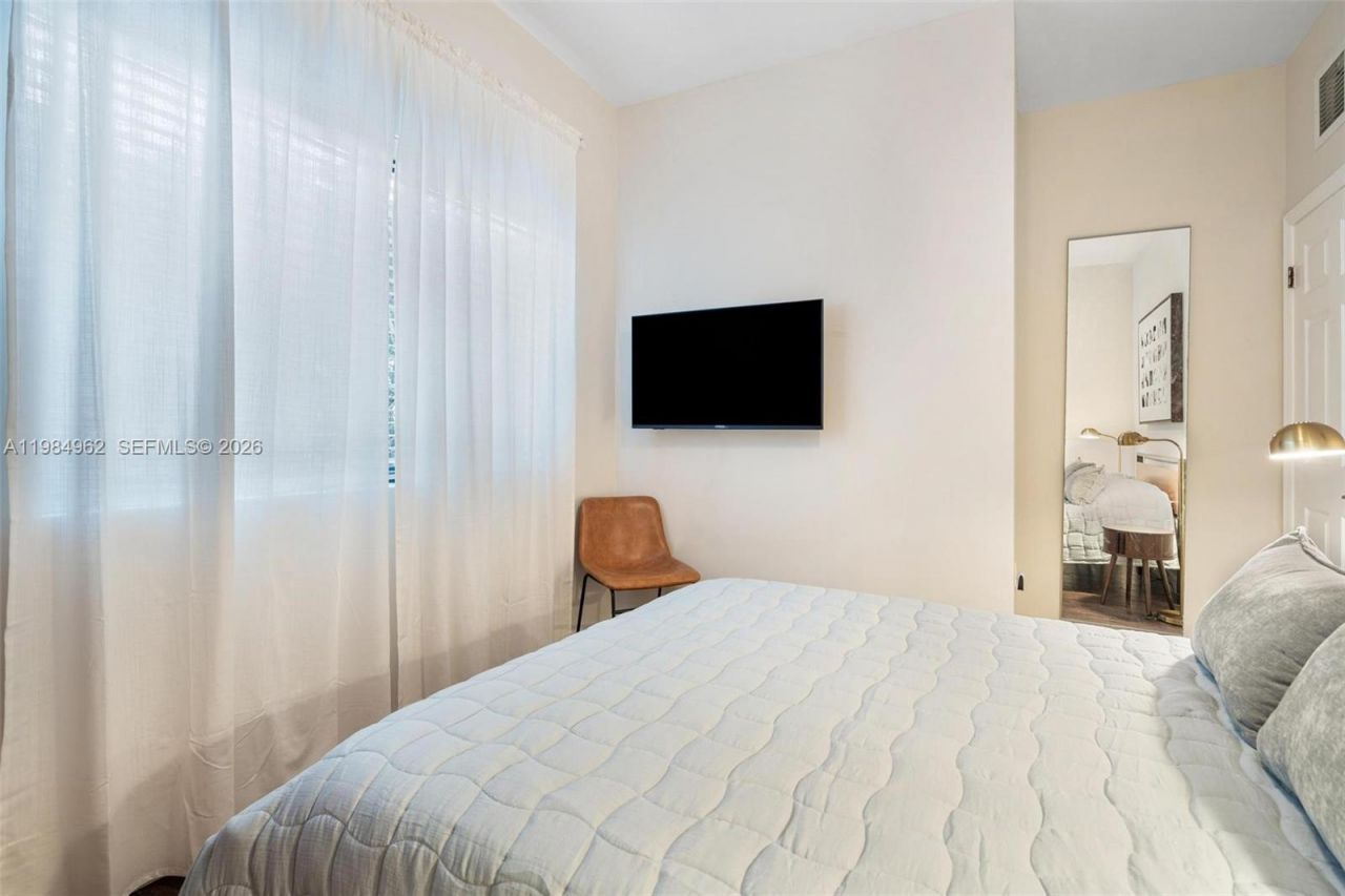 920 SW 9th St, Miami, FL 33130 Photo