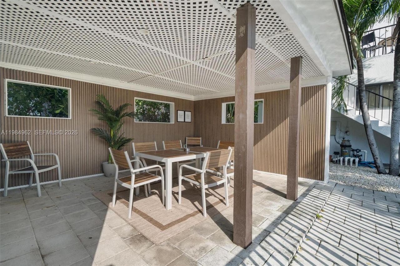 920 SW 9th St, Miami, FL 33130 Photo