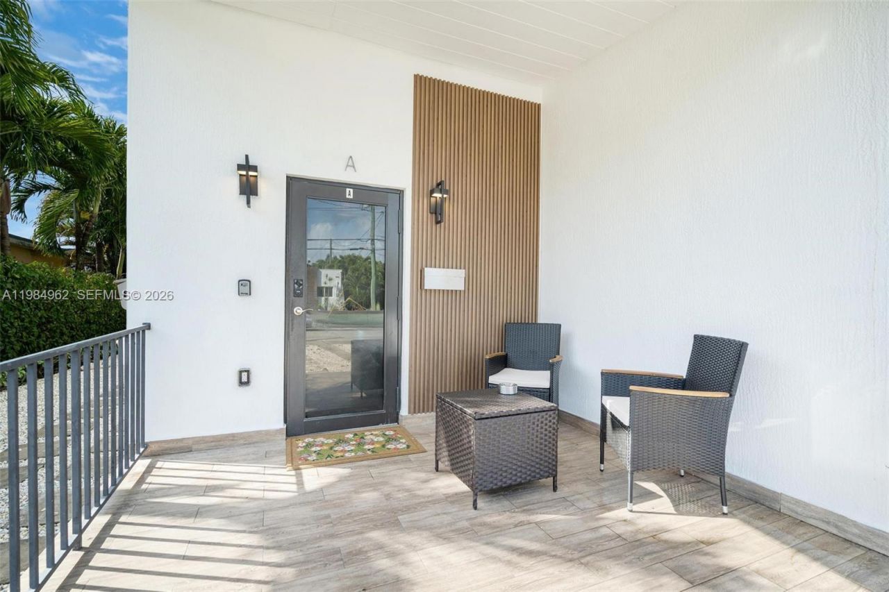 920 SW 9th St, Miami, FL 33130 Photo