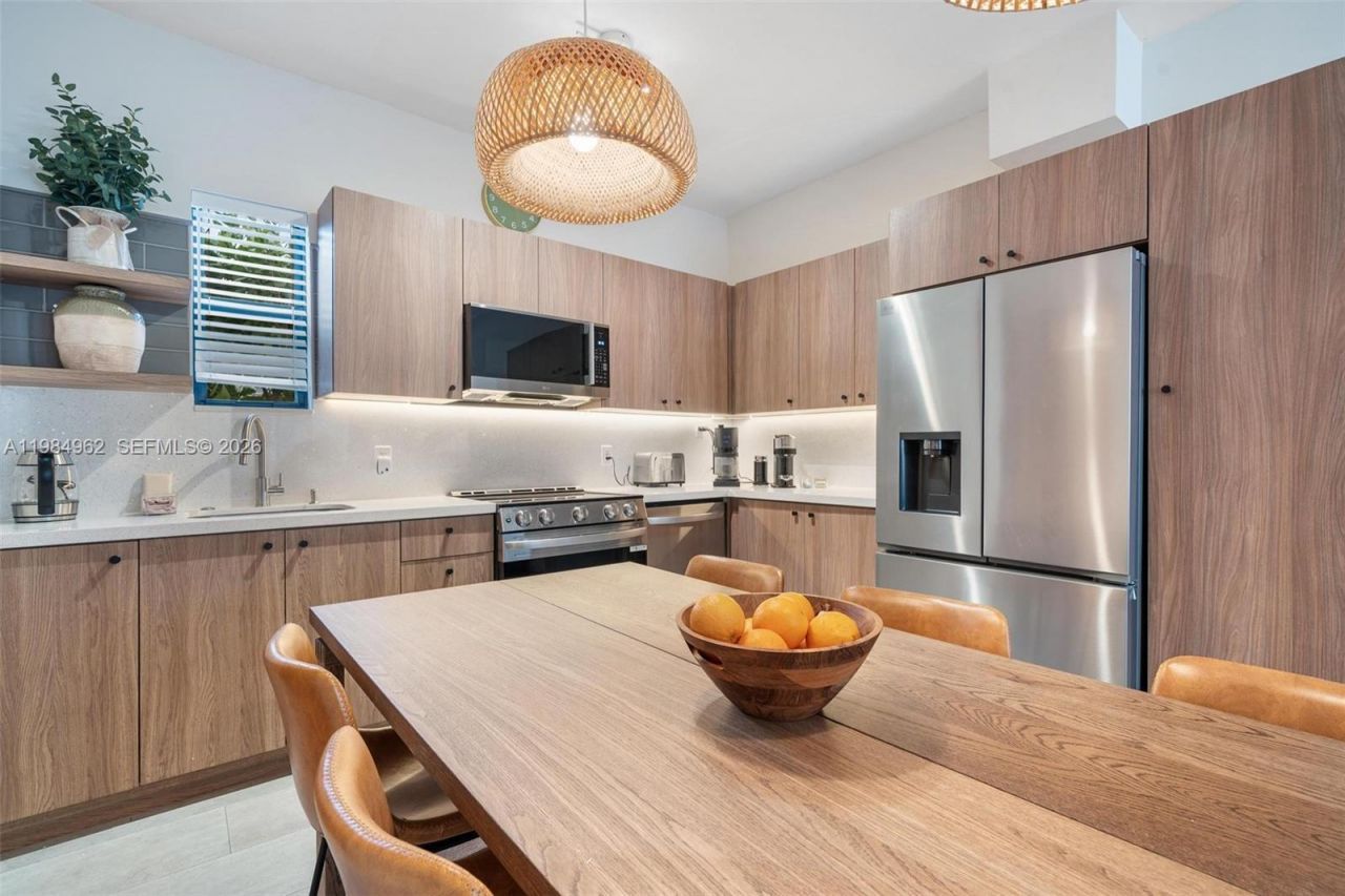 920 SW 9th St, Miami, FL 33130 Photo