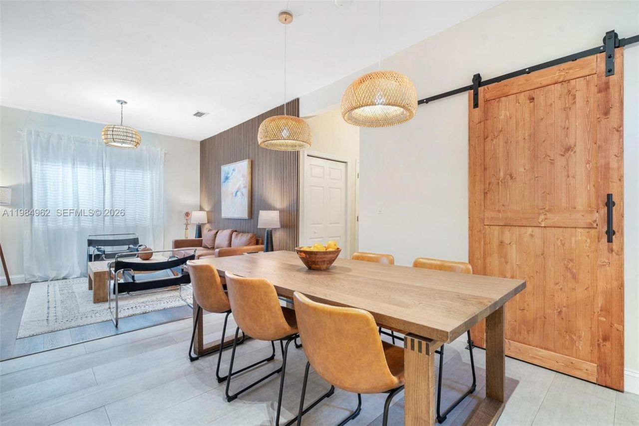 920 SW 9th St, Miami, FL 33130 Photo