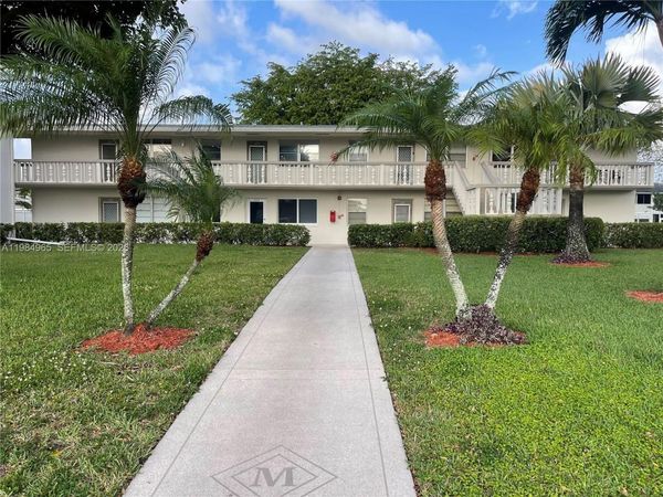 279 Markham M , Unit M, Deerfield Beach, FL 33442