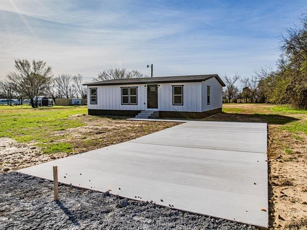 112 Private Road 1307, Bridgeport, TX 76426