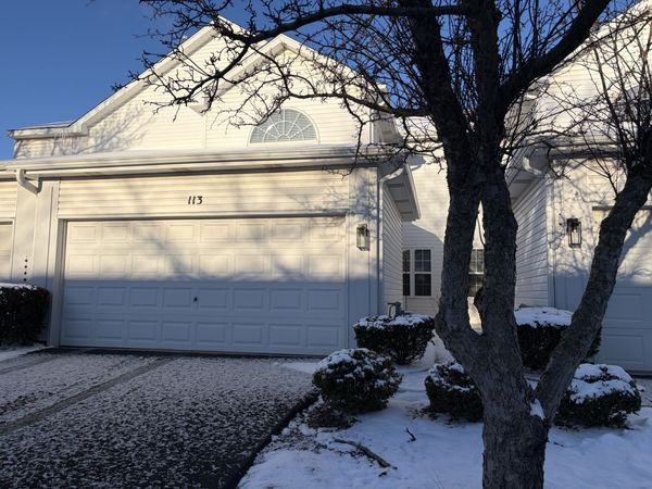 113 North Barton Trail , Unit 113, Batavia, IL 60510