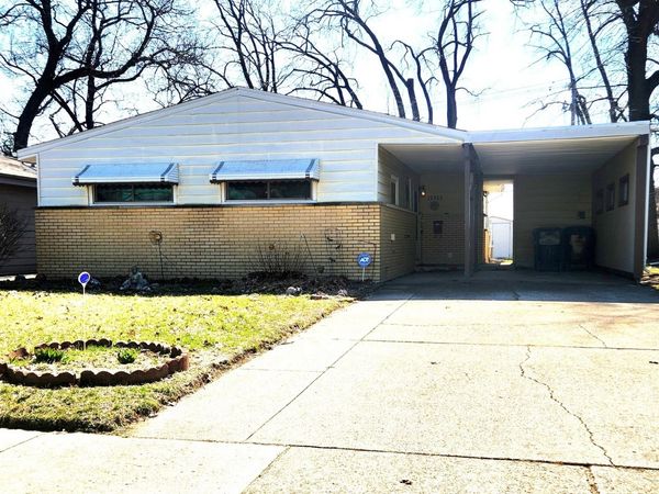 17322 Forestway Drive, East Hazel Crest, IL 60429