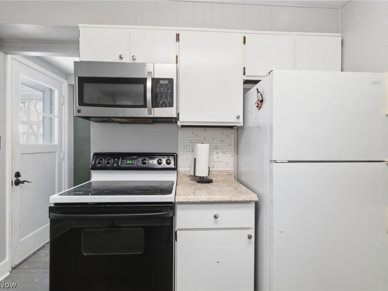 282 Schrop Avenue, Akron, OH 44312 Photo 4