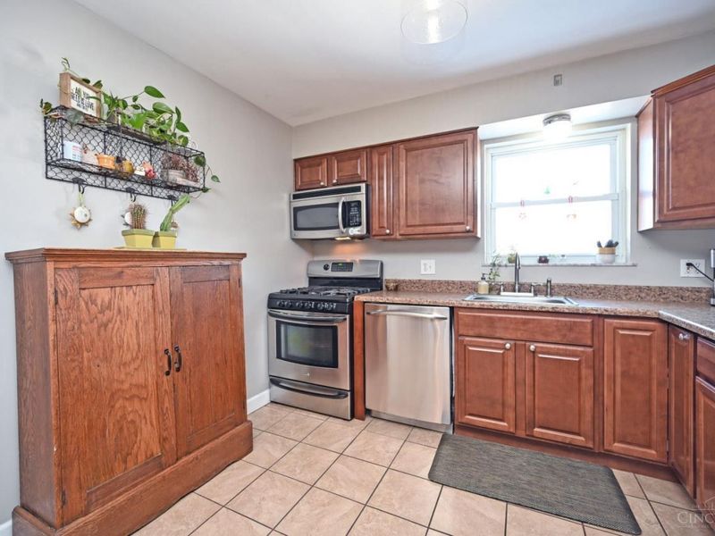 5722 Kroegermount Drive, Cincinnati, OH 45239 Photo 14