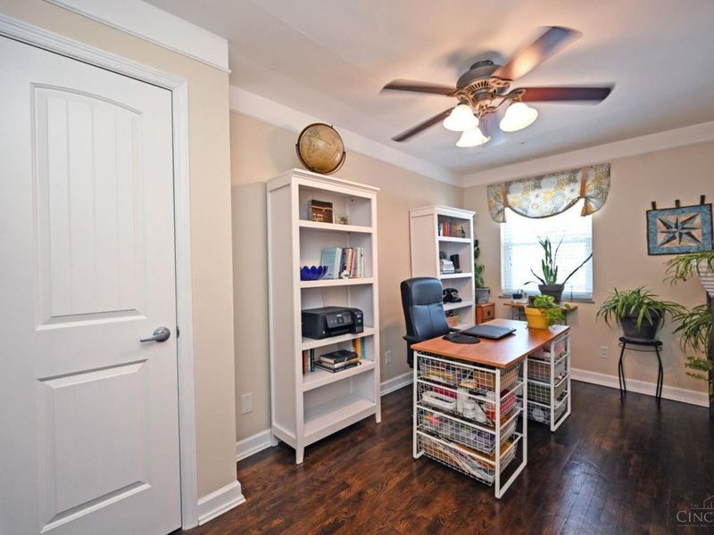 5722 Kroegermount Drive, Cincinnati, OH 45239 Photo 23