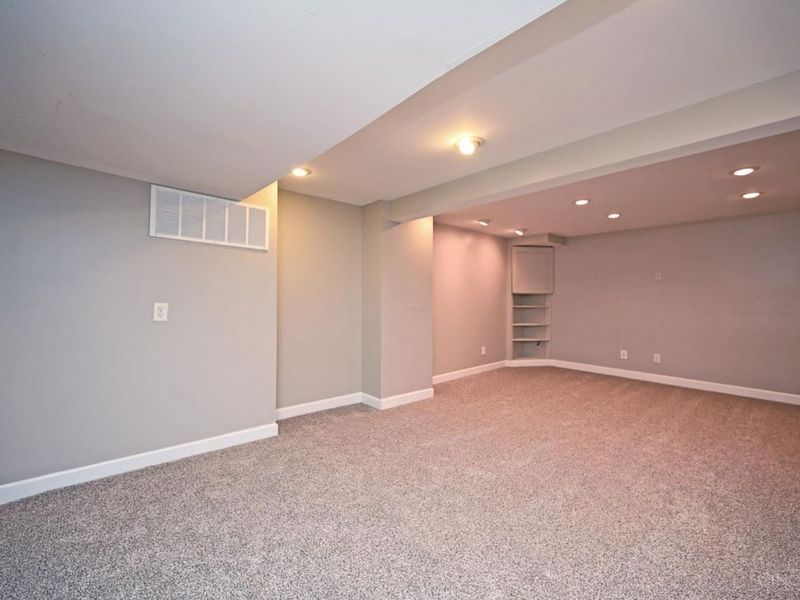 5722 Kroegermount Drive, Cincinnati, OH 45239 Photo 26