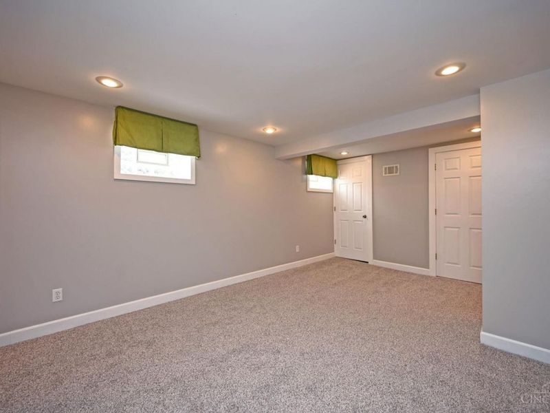 5722 Kroegermount Drive, Cincinnati, OH 45239 Photo 30