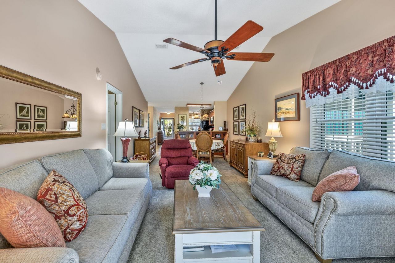 870 Fairway Dr. Photo 14