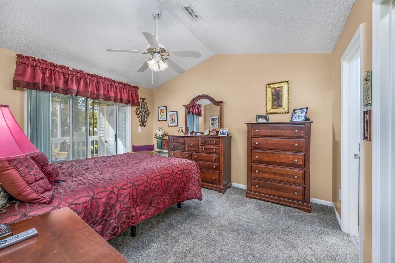 870 Fairway Dr. Photo 15