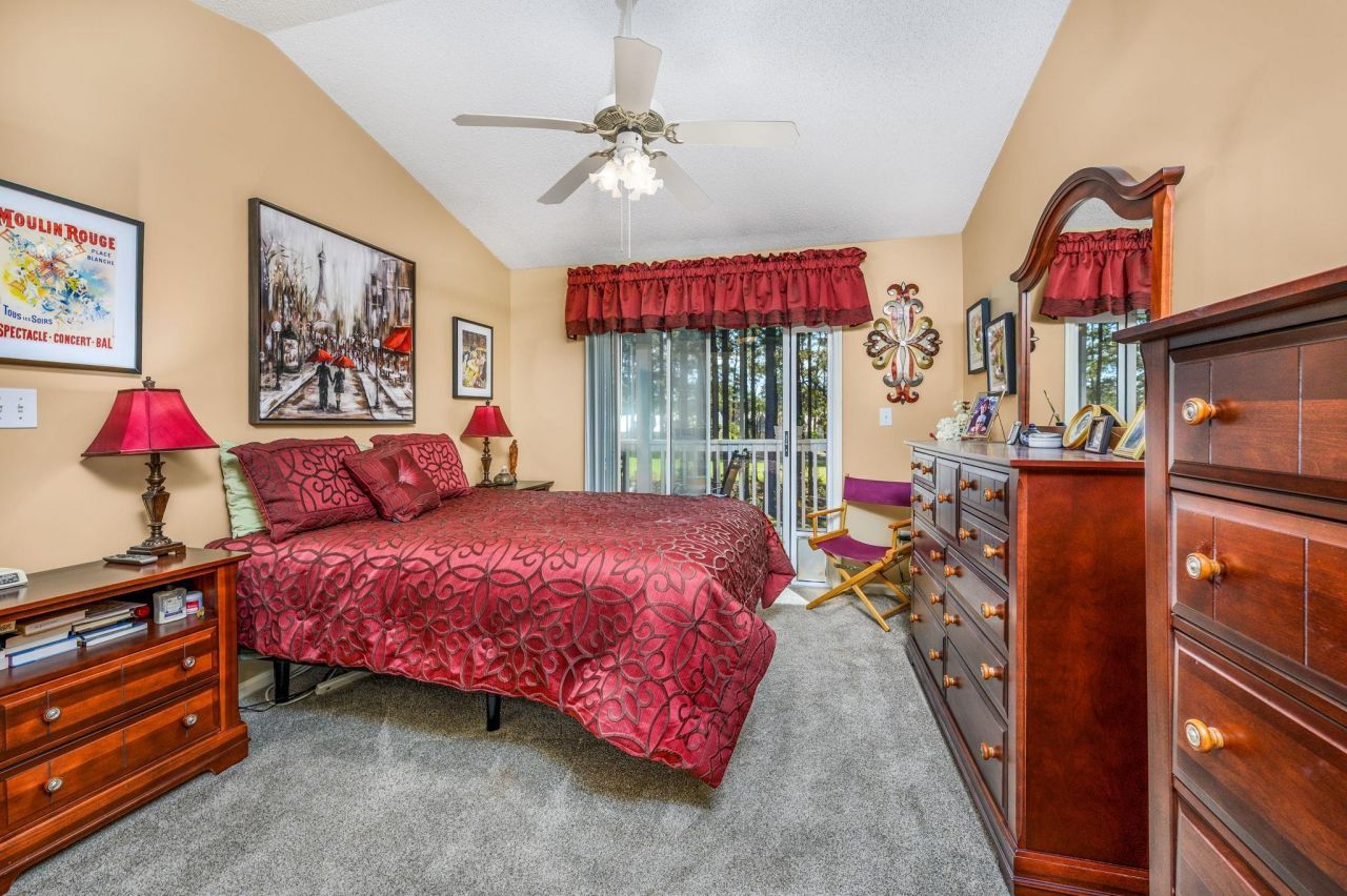 870 Fairway Dr. Photo 16