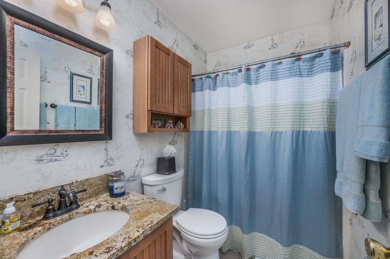 870 Fairway Dr. Photo 22