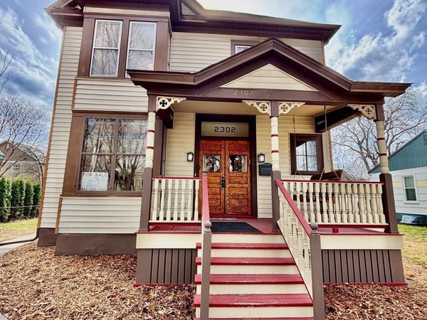2302 Brewster Street, Saint Paul, MN 55108