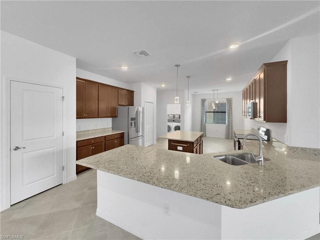 3198 Altimira Dr, Fort Myers, FL 33905 Photo