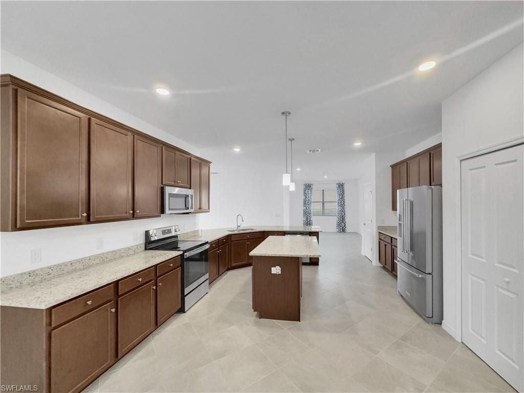 3198 Altimira Dr, Fort Myers, FL 33905 Photo
