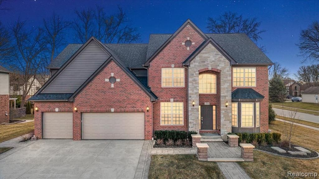3890 Macaw Drive, Troy, MI 48083 Main Photo
