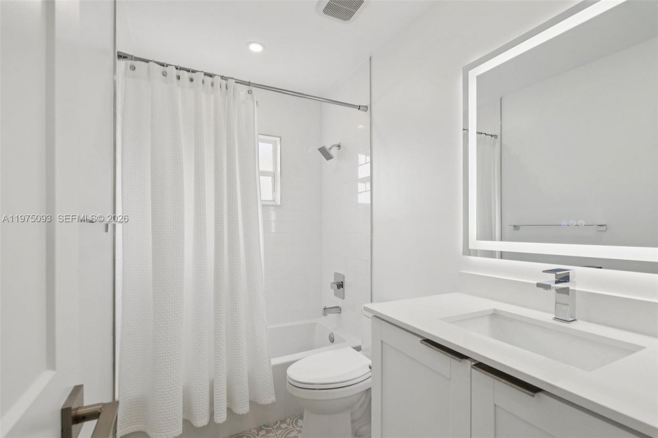 6326 Dawson St, Hollywood, FL 33023 Photo