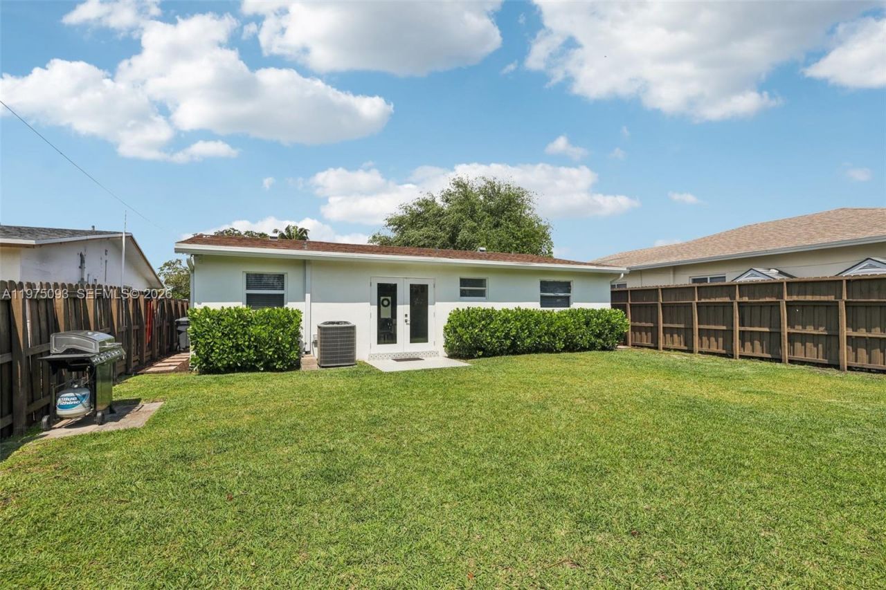 6326 Dawson St, Hollywood, FL 33023 Photo