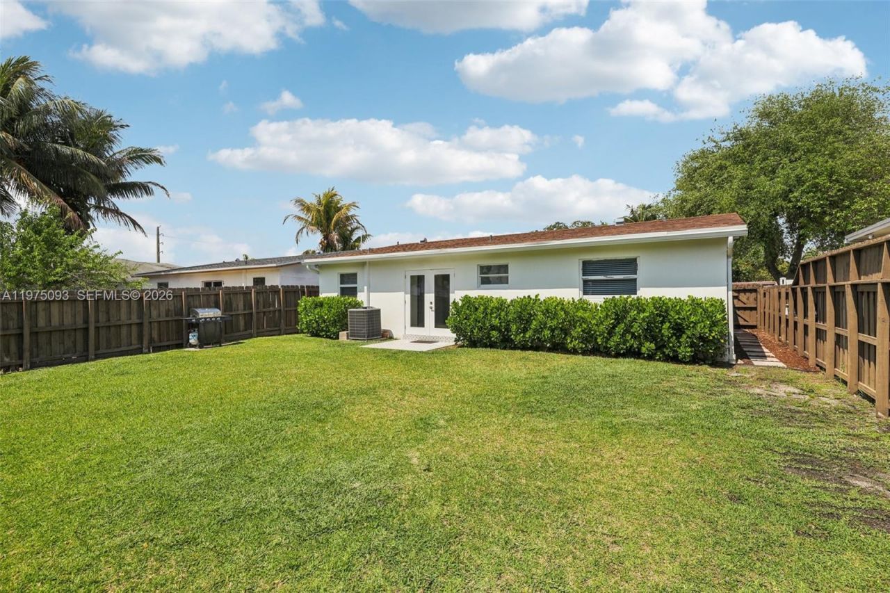 6326 Dawson St, Hollywood, FL 33023 Photo