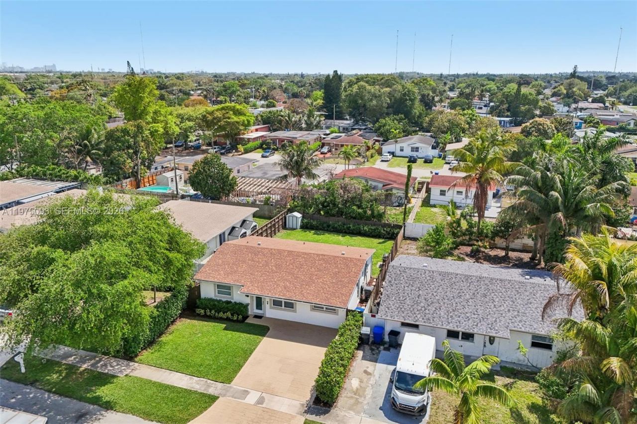 6326 Dawson St, Hollywood, FL 33023 Photo