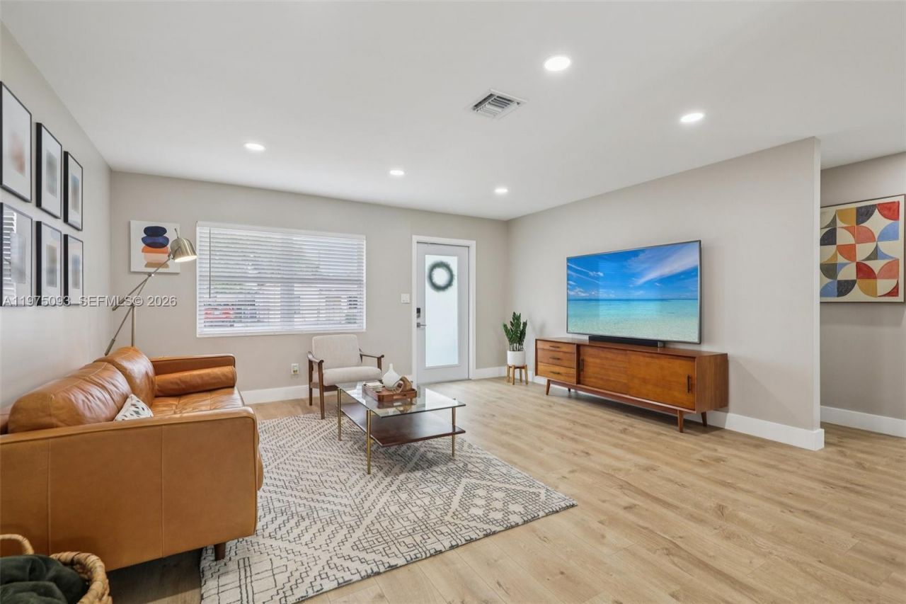 6326 Dawson St, Hollywood, FL 33023 Photo