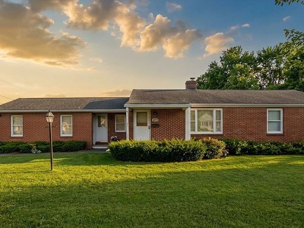 309 Island Pond Rd, Springfield, MA 01118