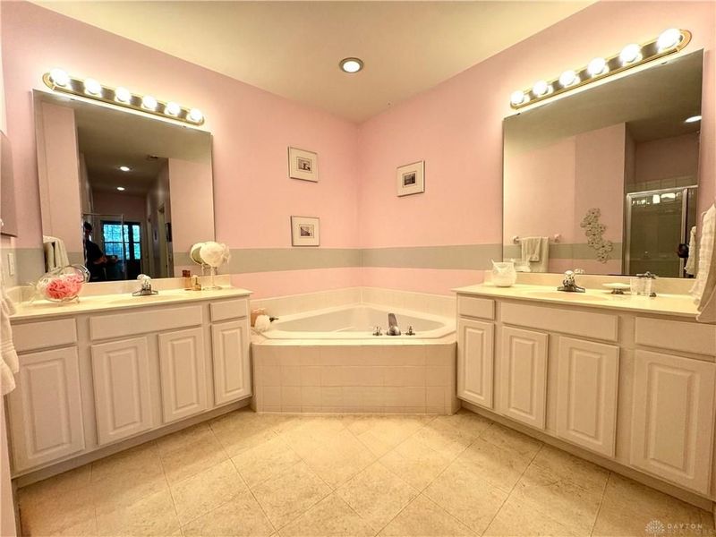 6887 Gentry Lane, Mason, OH 45040 Photo 12