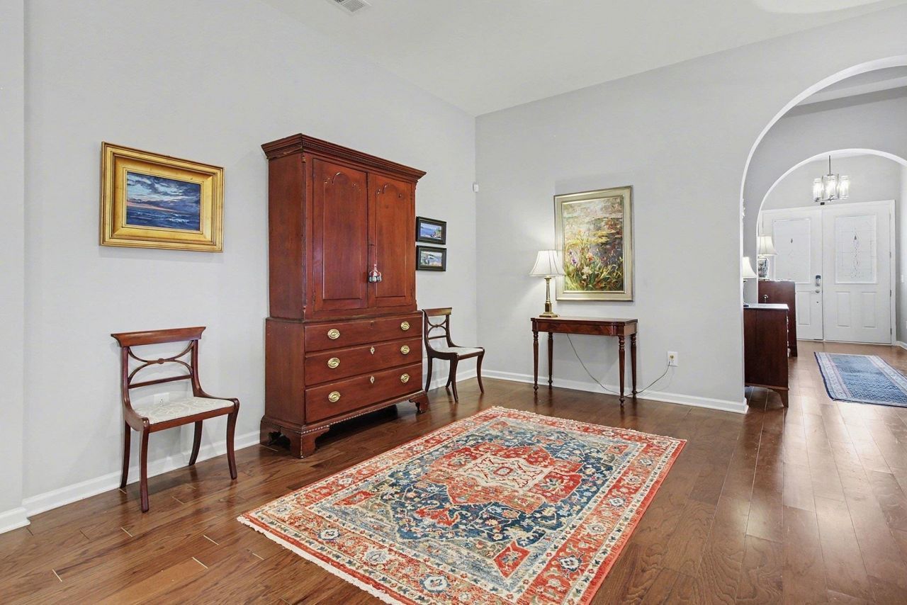 1631 Murrell Pl.  Photo 7