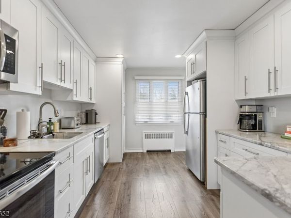 97 Troy Dr, Springfield, NJ 07081