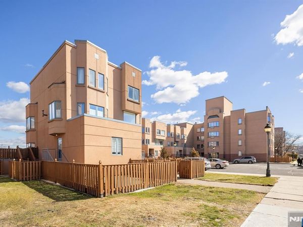 316 Nelson Court, EDGEWATER, NJ 07020