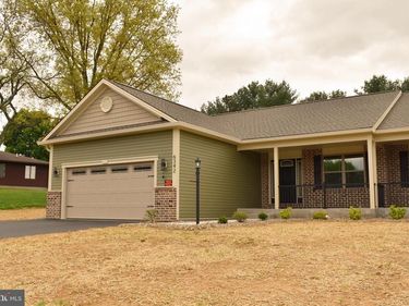 6342 PENN NATIONAL DRIVE, FAYETTEVILLE, PA 17222