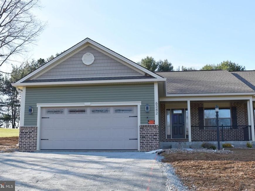 6342 Penn National Drive, Fayetteville, PA 17222 Main Photo