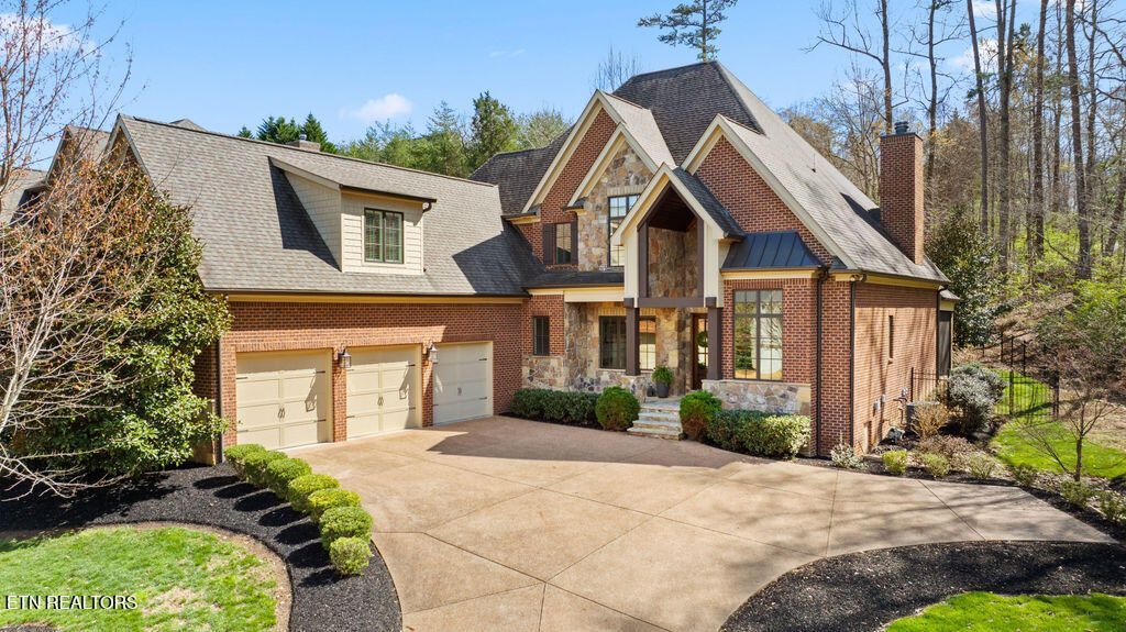 1701 Duncan Woods Lane, Knoxville, TN 37919 Main Photo