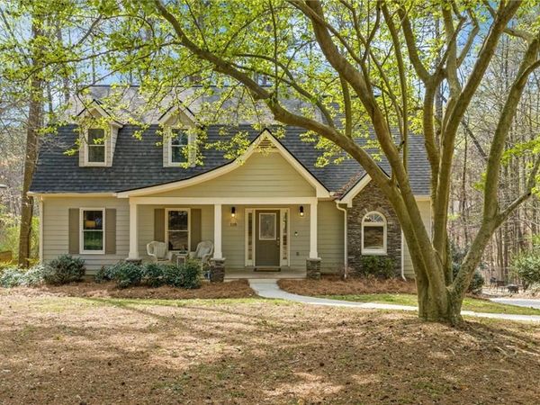 118 Little Ridge Road, Berkeley Lake, GA 30096