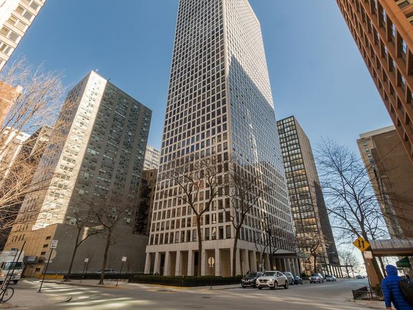 260 E Chestnut Street , Unit C-4, Chicago, IL 60611