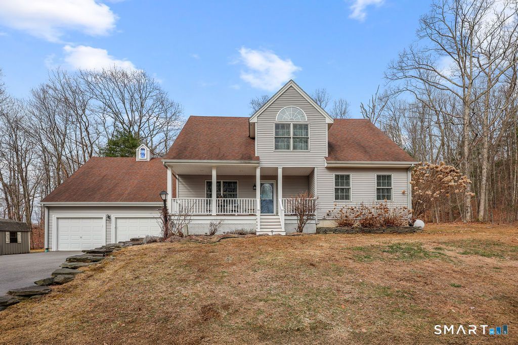 11 Szegda, Columbia, CT 06237 Main Photo