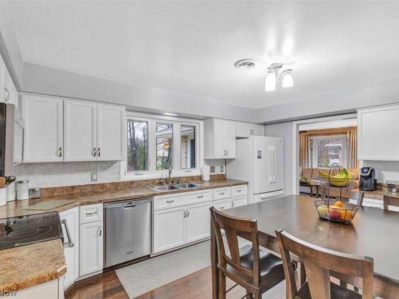 10152 Lynn Drive, North Royalton, OH 44133 Photo 13