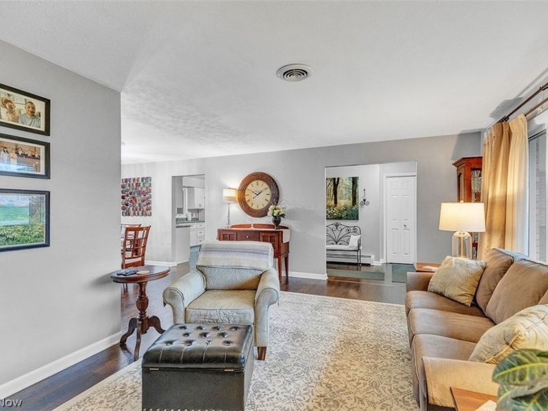 10152 Lynn Drive, North Royalton, OH 44133 Photo 9